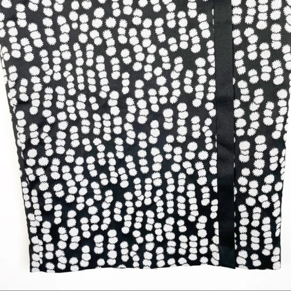 ANN TAYLOR Black And White Pencil Skirt‎ 8 - Picture 4 of 6